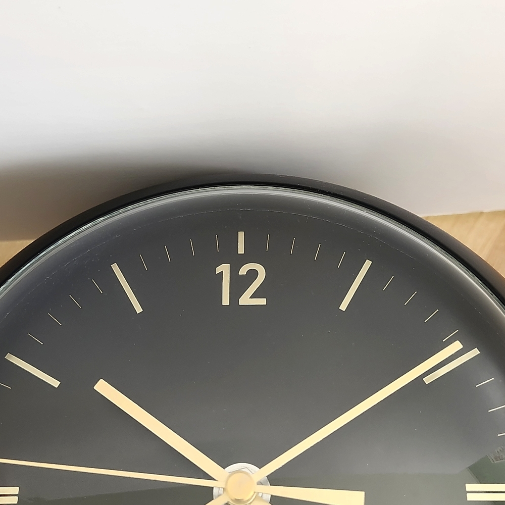 NEW Black & Gold Retro CLOCK - Picture 6 of 6